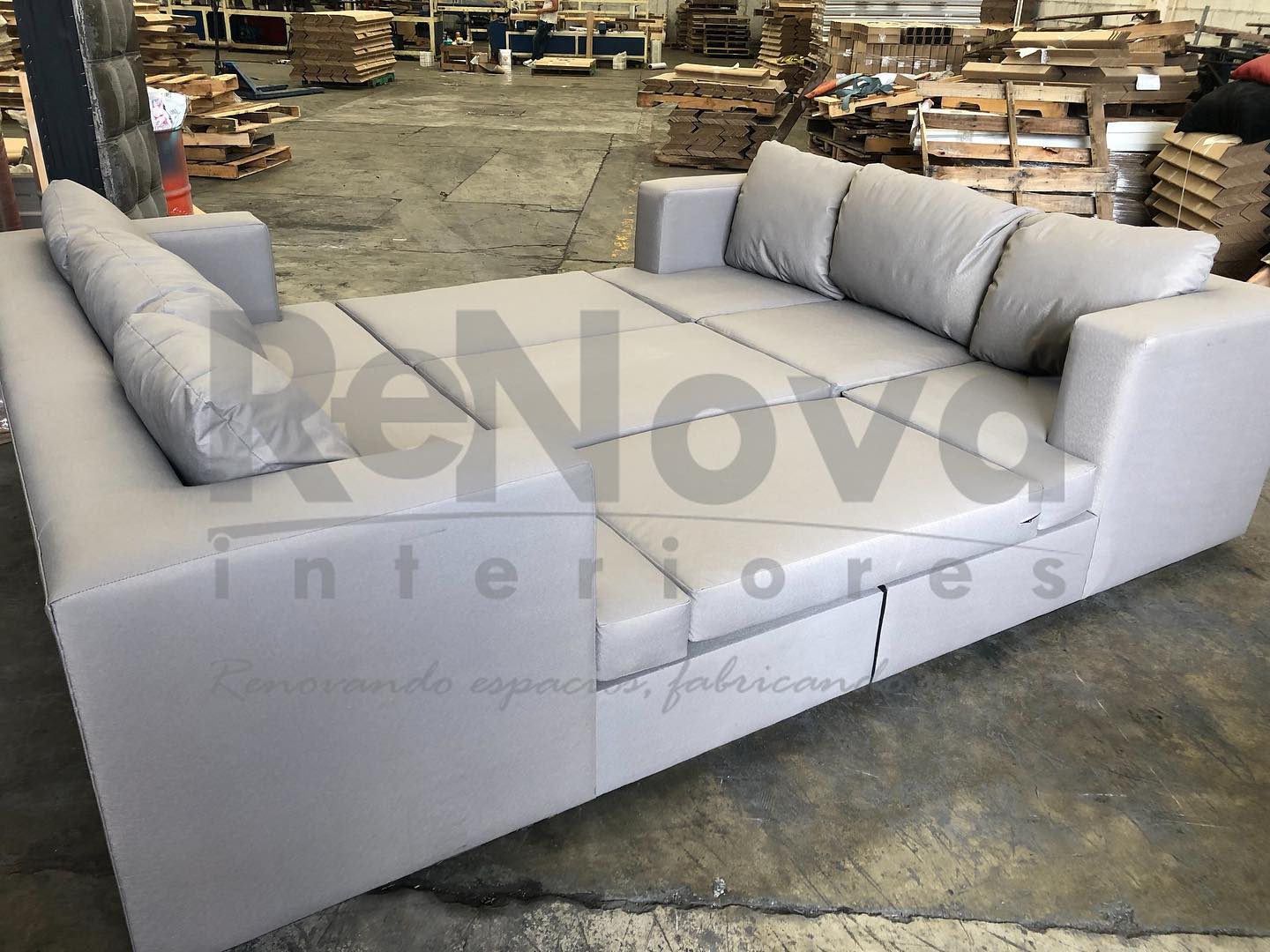 ReNova Interiores: Profesionales en Muebles. Fabricación, Tapicería, Limpieza de Muebles y Cojinería para Exterior