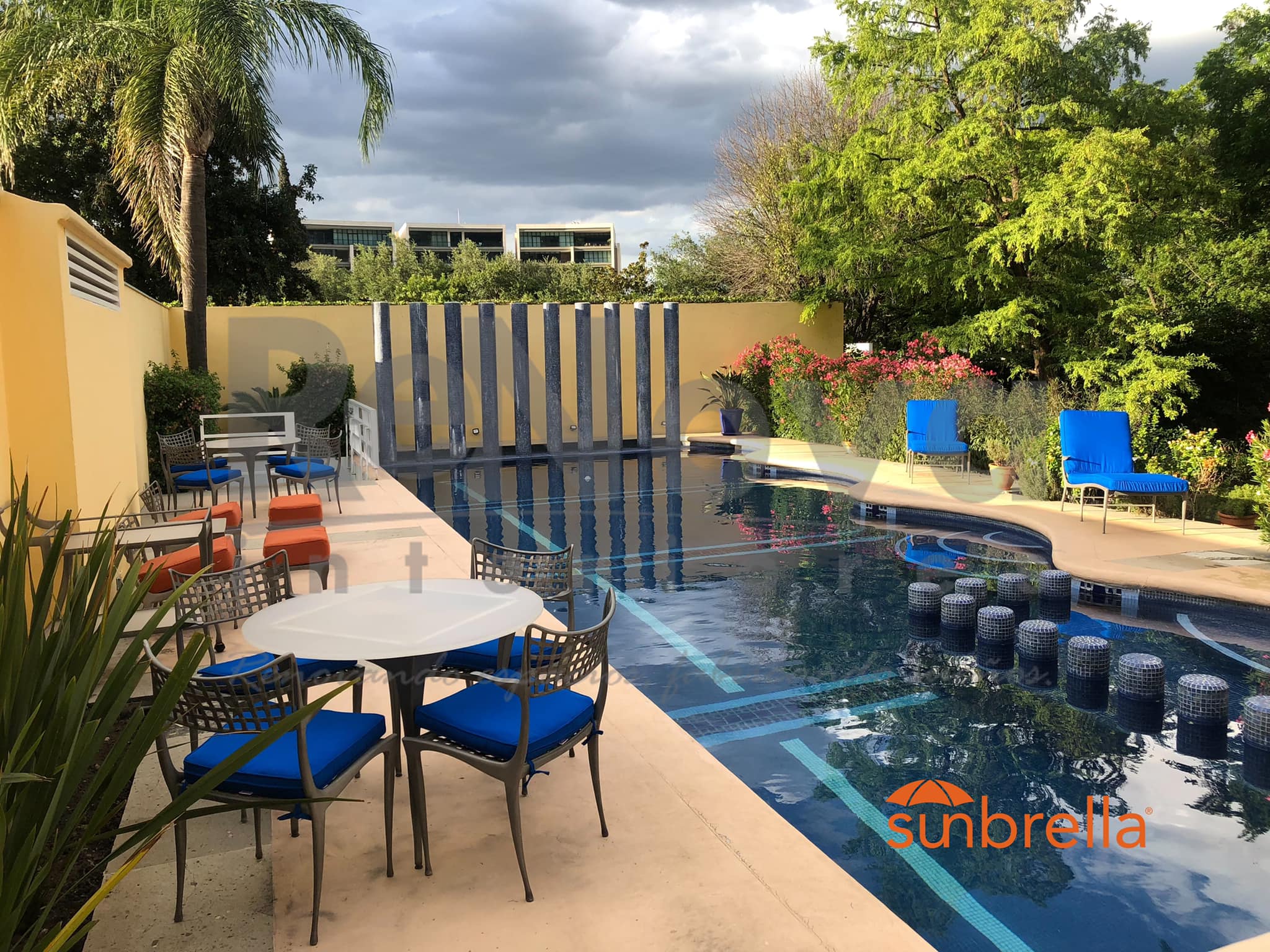 ReNova Interiores: Profesionales en Muebles. Fabricación, Tapicería, Limpieza de Muebles y Cojinería para Exterior